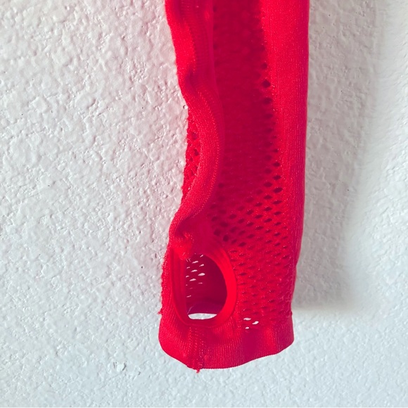 025. FP Movement On The Rise Long-Sleeve Crop Layer | Bittersweet Red NWT - Picture 10 of 13